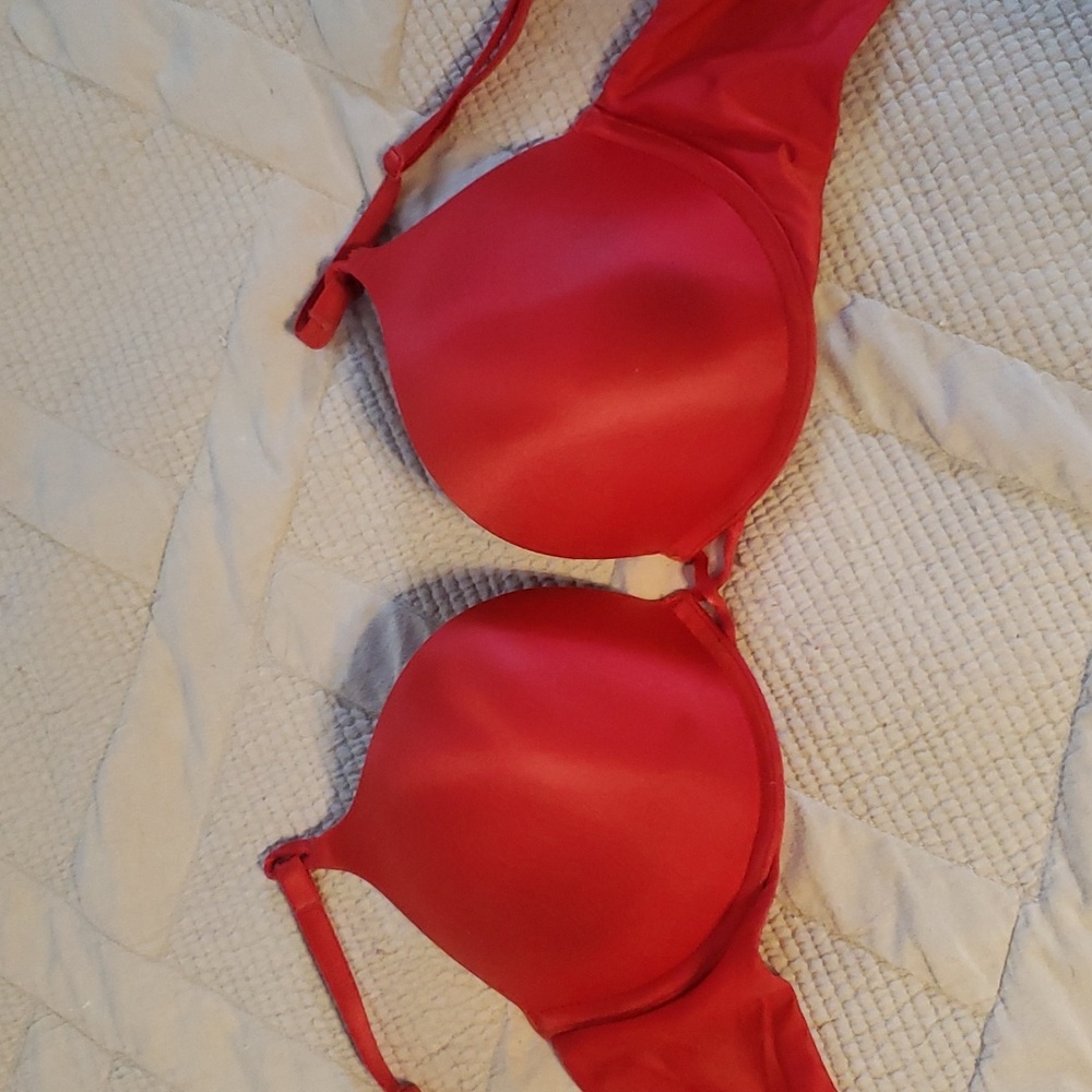 34C Bombshell
